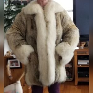 Ladies Coyote Genuine Fur Coat